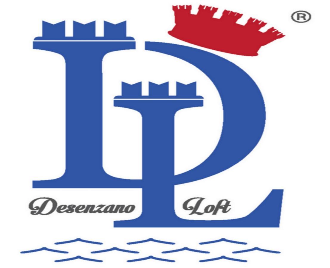 Desenzanoloft Official Partner Marriott Homes & Villas -Penthouse Never Say Never Sirmione Castle View Exteriör bild